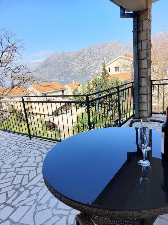 Apartman - Dobrota Sun Kotor Exterior foto