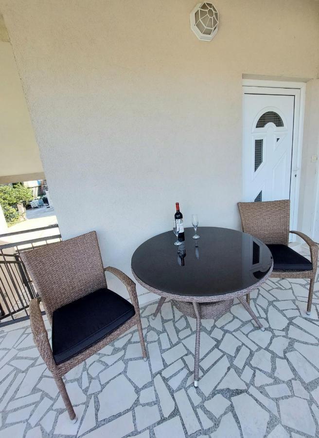 Apartman - Dobrota Sun Kotor Exterior foto